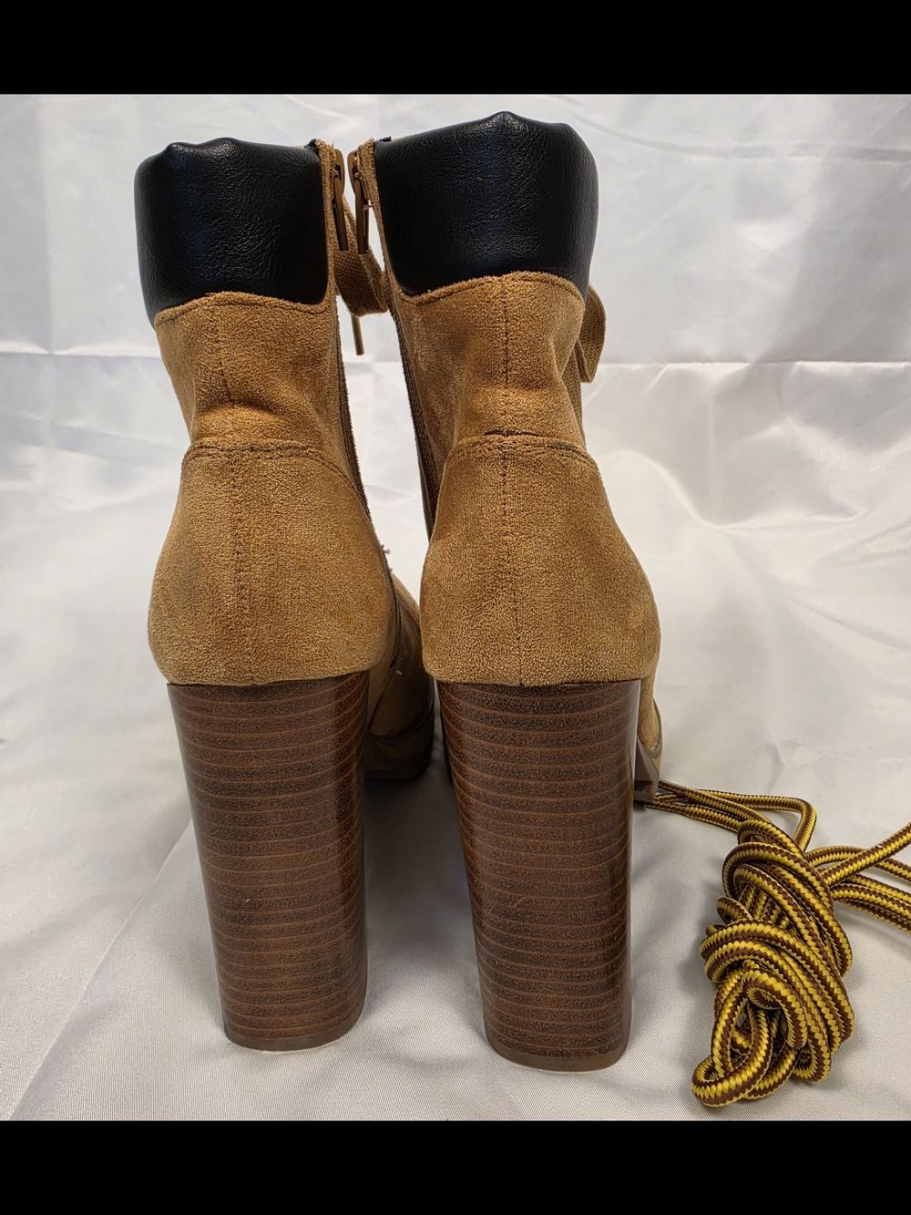 Steve Madden Tan Suede Lace-Up Platform Lug Sole Block Heel Boots Size 7 - Picture 3 of 7
